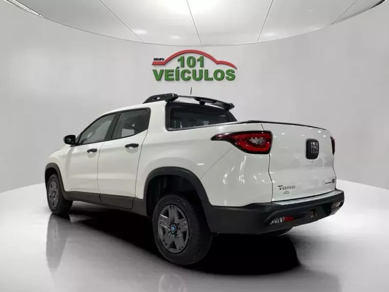 Fiat Toro Branco 5