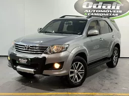 Toyota Hilux SW4