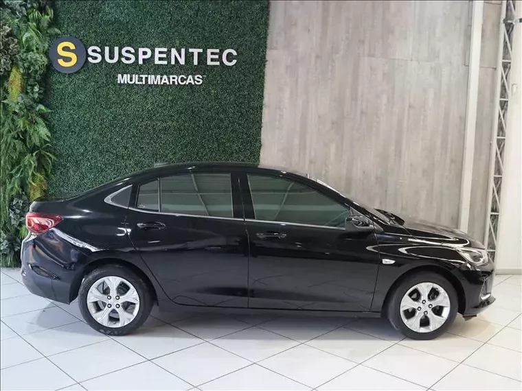 Chevrolet Onix Preto 4