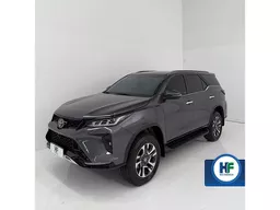 Toyota Hilux SW4