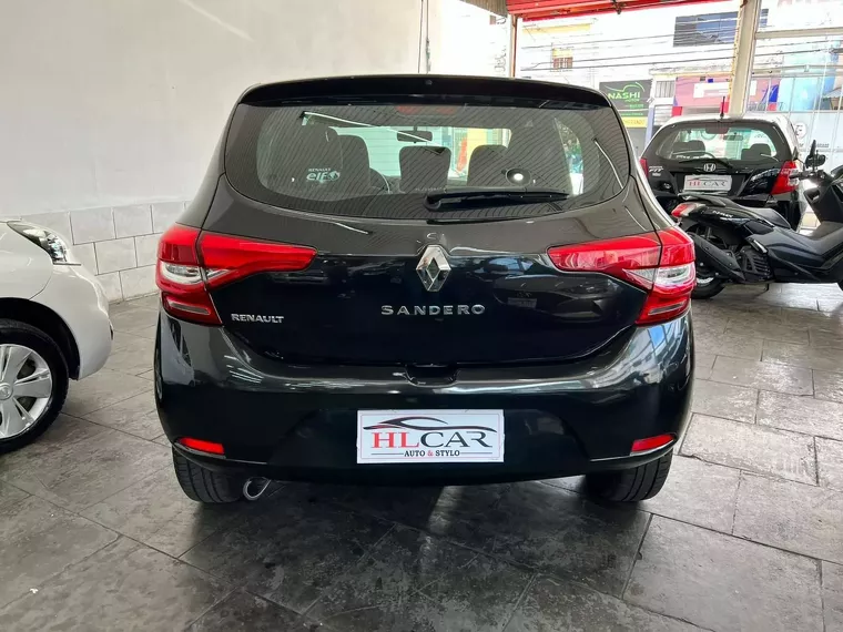 Renault Sandero Preto 14