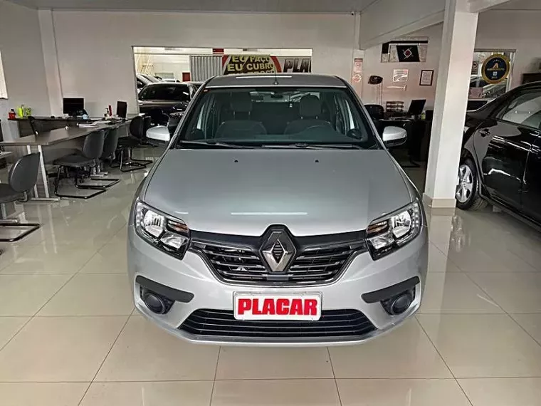 Renault Logan Prata 8