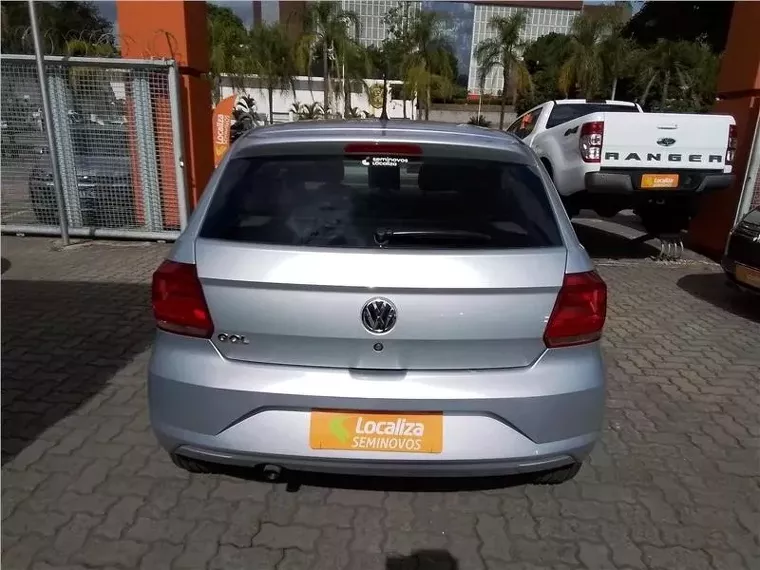 Volkswagen Gol Prata 9