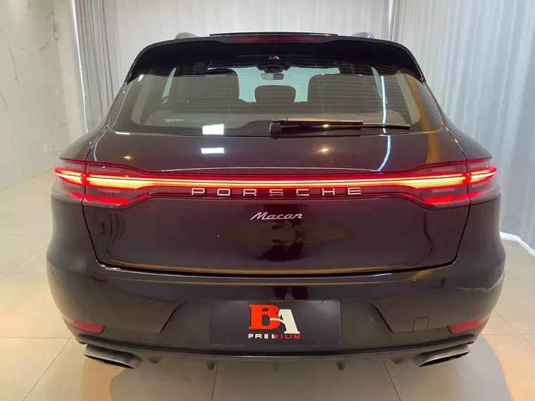 Porsche Macan Preto 16