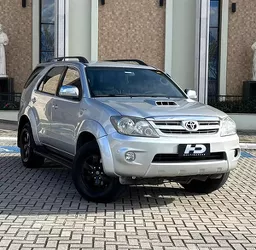 Toyota Hilux SW4