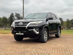 Hilux SW4