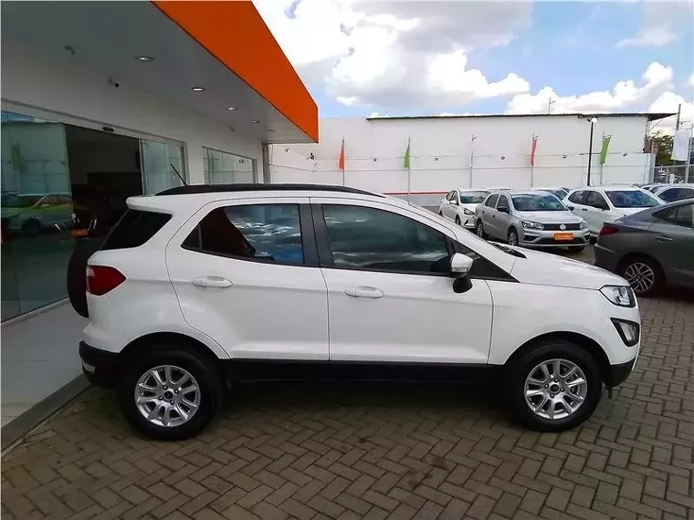 Ford Ecosport Branco 10