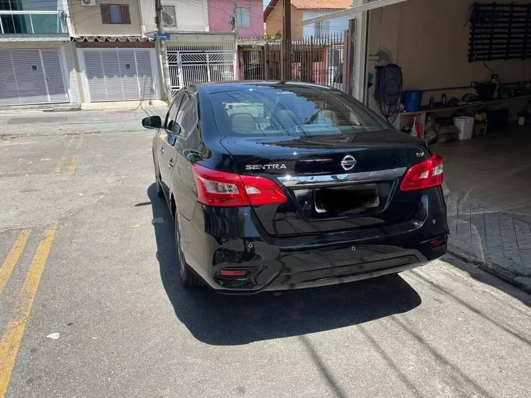 Nissan Sentra Preto 2