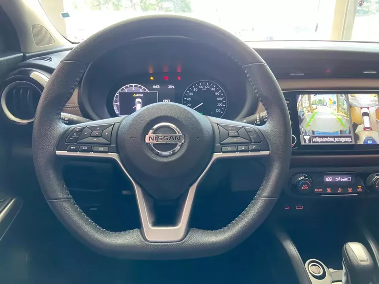 Nissan Kicks Branco 6