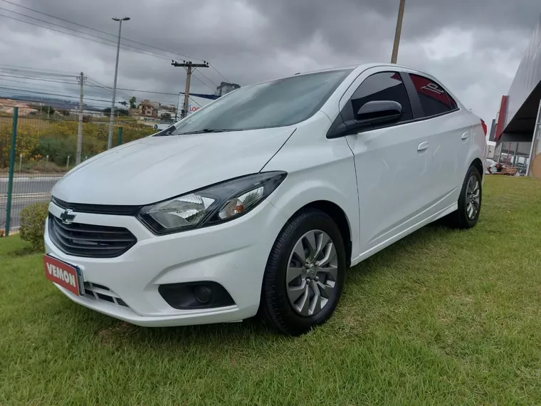 Chevrolet Onix Branco 10