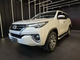 Toyota Hilux SW4