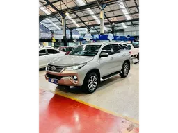 Toyota Hilux SW4