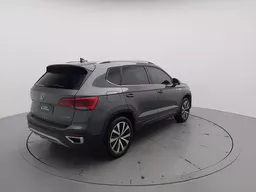 Volkswagen Taos