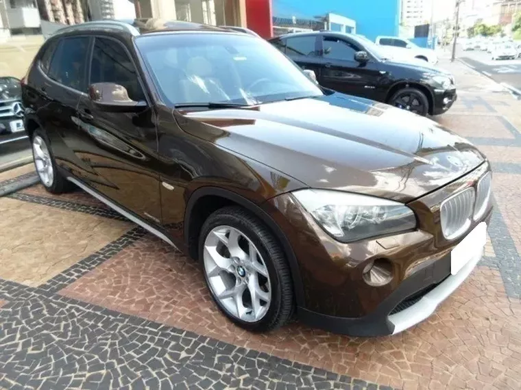 BMW X1 Marrom 4