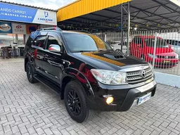 Hilux SW4