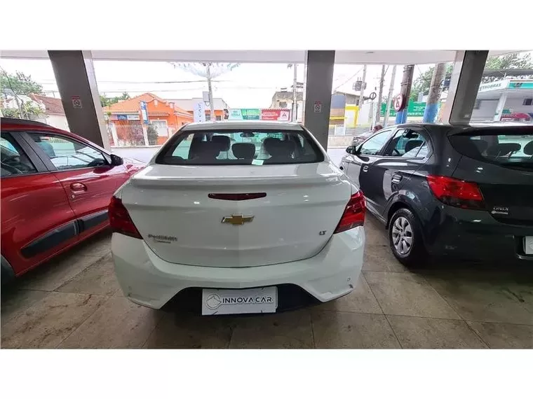 Chevrolet Prisma Branco 3