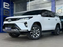 Toyota Hilux SW4