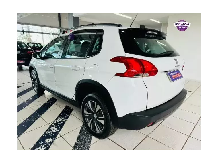 Peugeot 2008 Branco 7