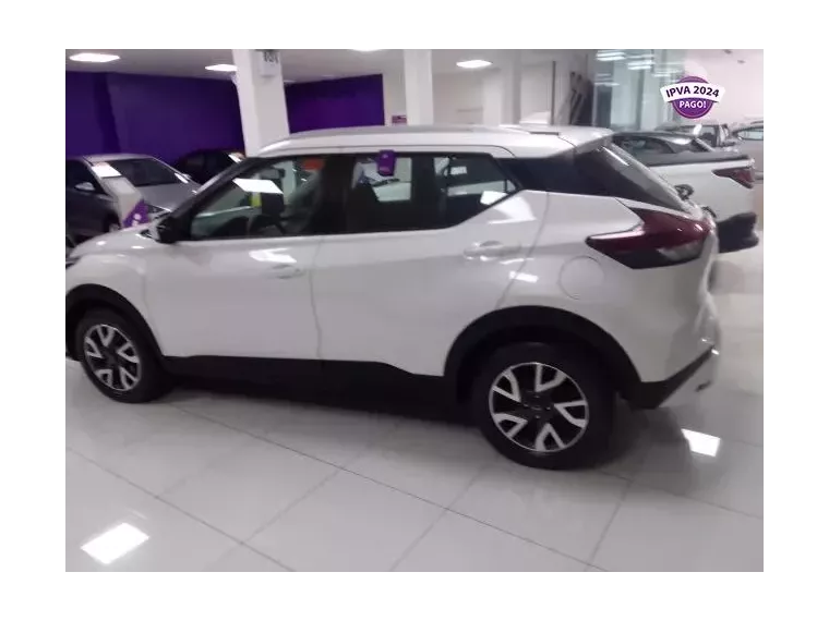 Nissan Kicks Branco 2