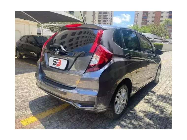 Honda FIT Cinza 4