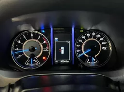 Toyota Hilux SW4