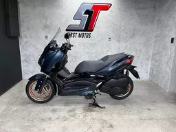 Xmax