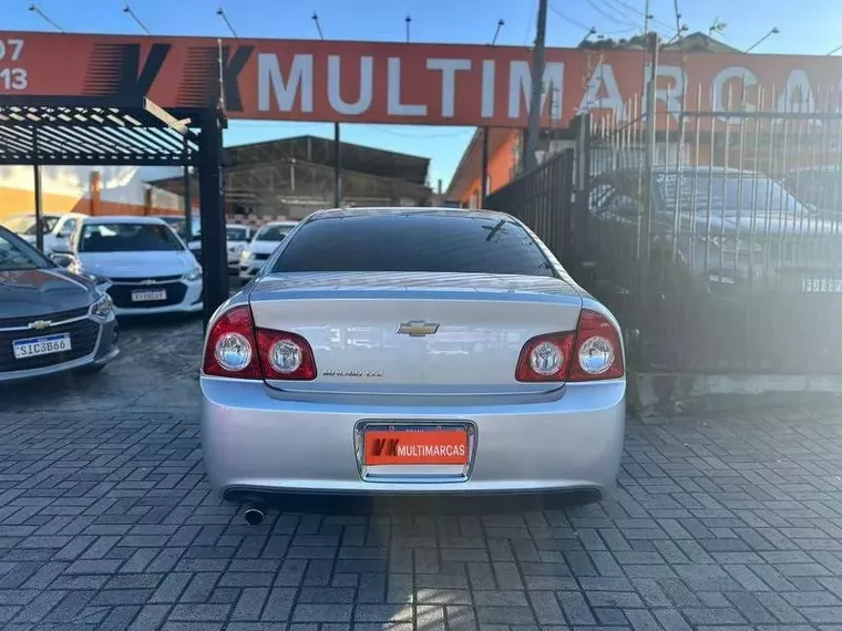 Chevrolet Malibu Prata 18