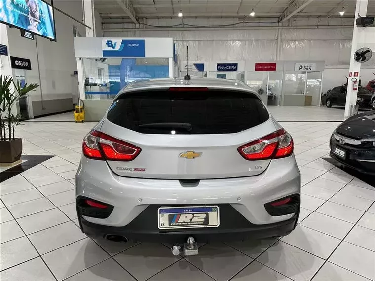 Chevrolet Cruze Prata 9