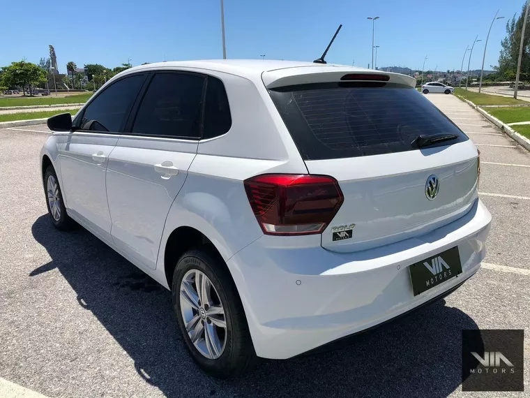 Volkswagen Polo Hatch Branco 6