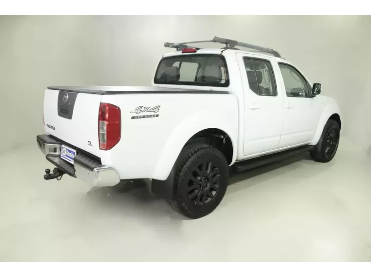 Nissan Frontier Branco 4