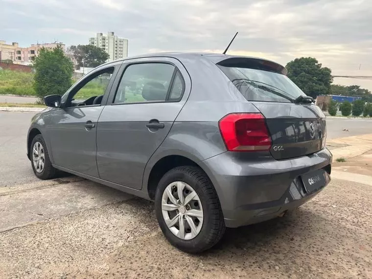 Volkswagen Gol Cinza 6