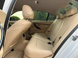 BMW 320i