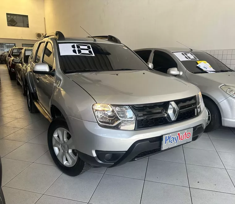 Renault Duster Prata 9