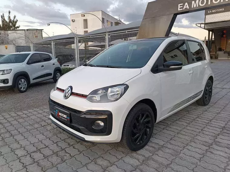 Volkswagen UP Branco 4