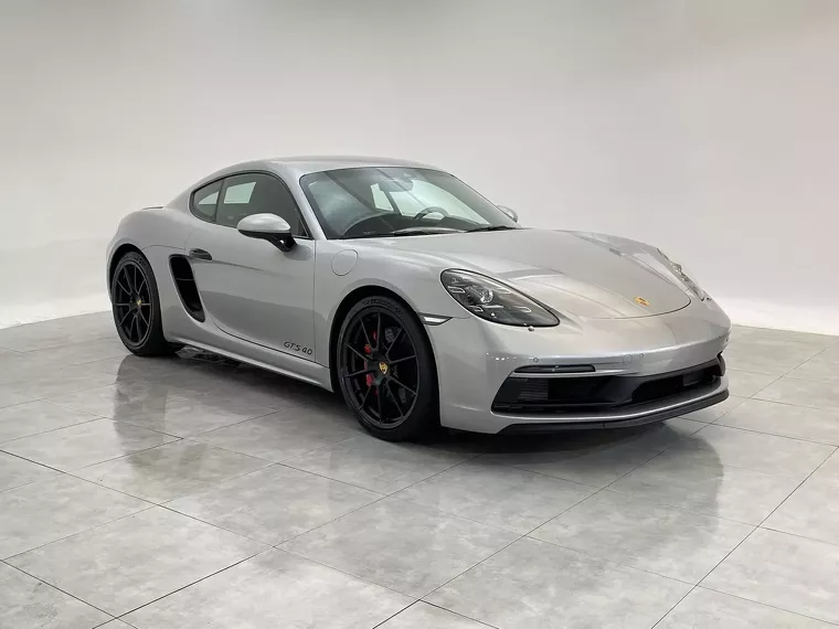 Porsche 718 Prata 15