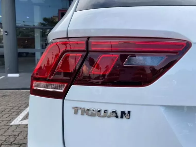 Volkswagen Tiguan Branco 13