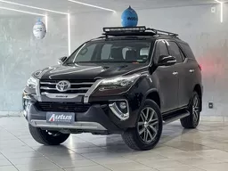 Toyota Hilux SW4