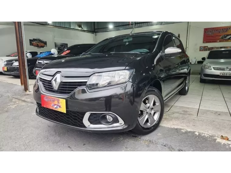 Renault Sandero Preto 6