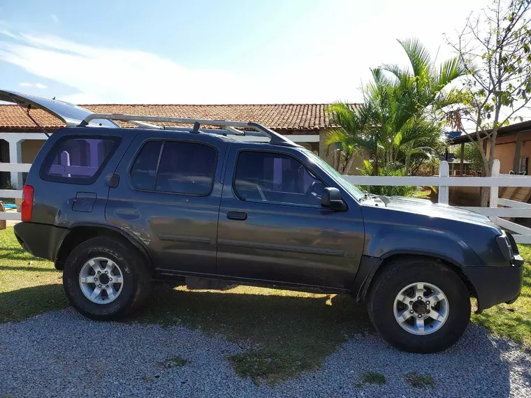 Nissan Xterra Cinza 10