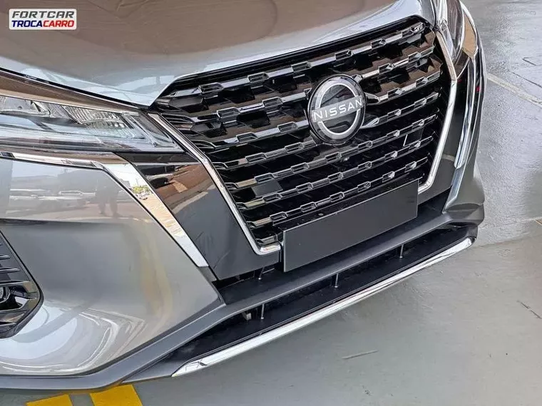 Nissan Kicks Cinza 8