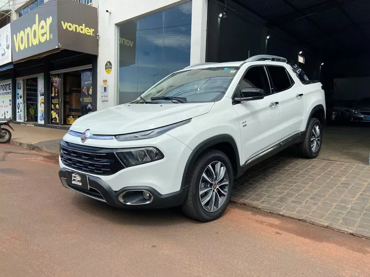 Fiat Toro Branco 1