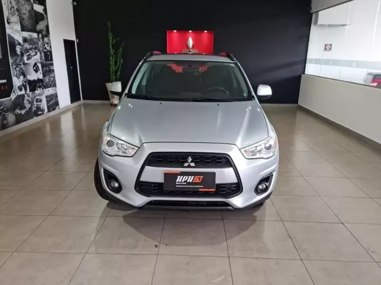 Mitsubishi ASX Prata 3