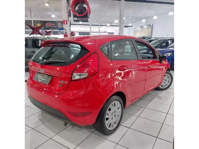 Ford Fiesta Vermelho 10