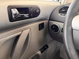 Volkswagen New Beetle