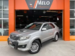 Toyota Hilux SW4