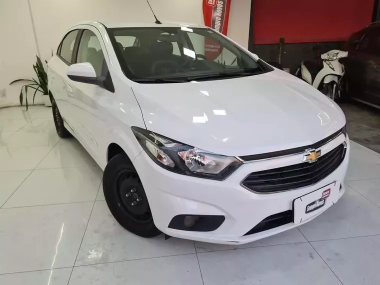 Chevrolet Onix Branco 5