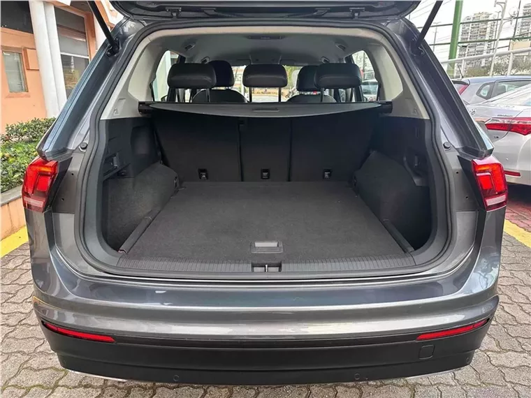 Volkswagen Tiguan Cinza 10