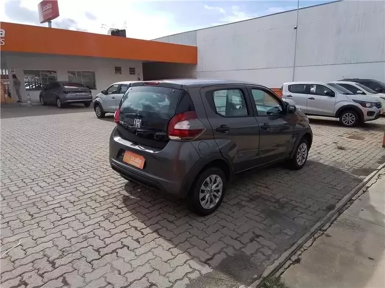 Fiat Mobi Prata 7