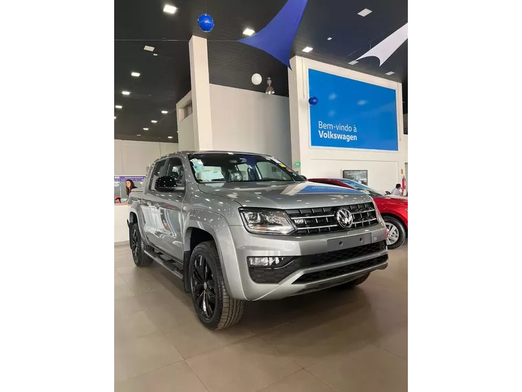 Volkswagen Amarok Cinza 3