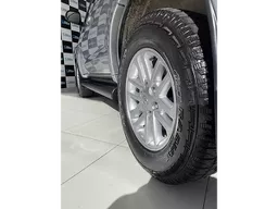 Toyota Hilux SW4